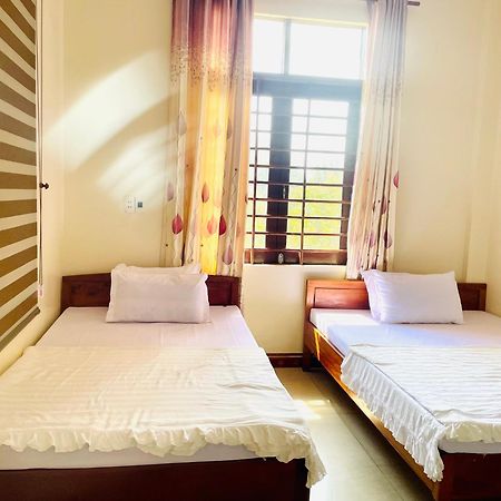 Lam Dao House Bed & Breakfast Dong Hoi Bagian luar foto