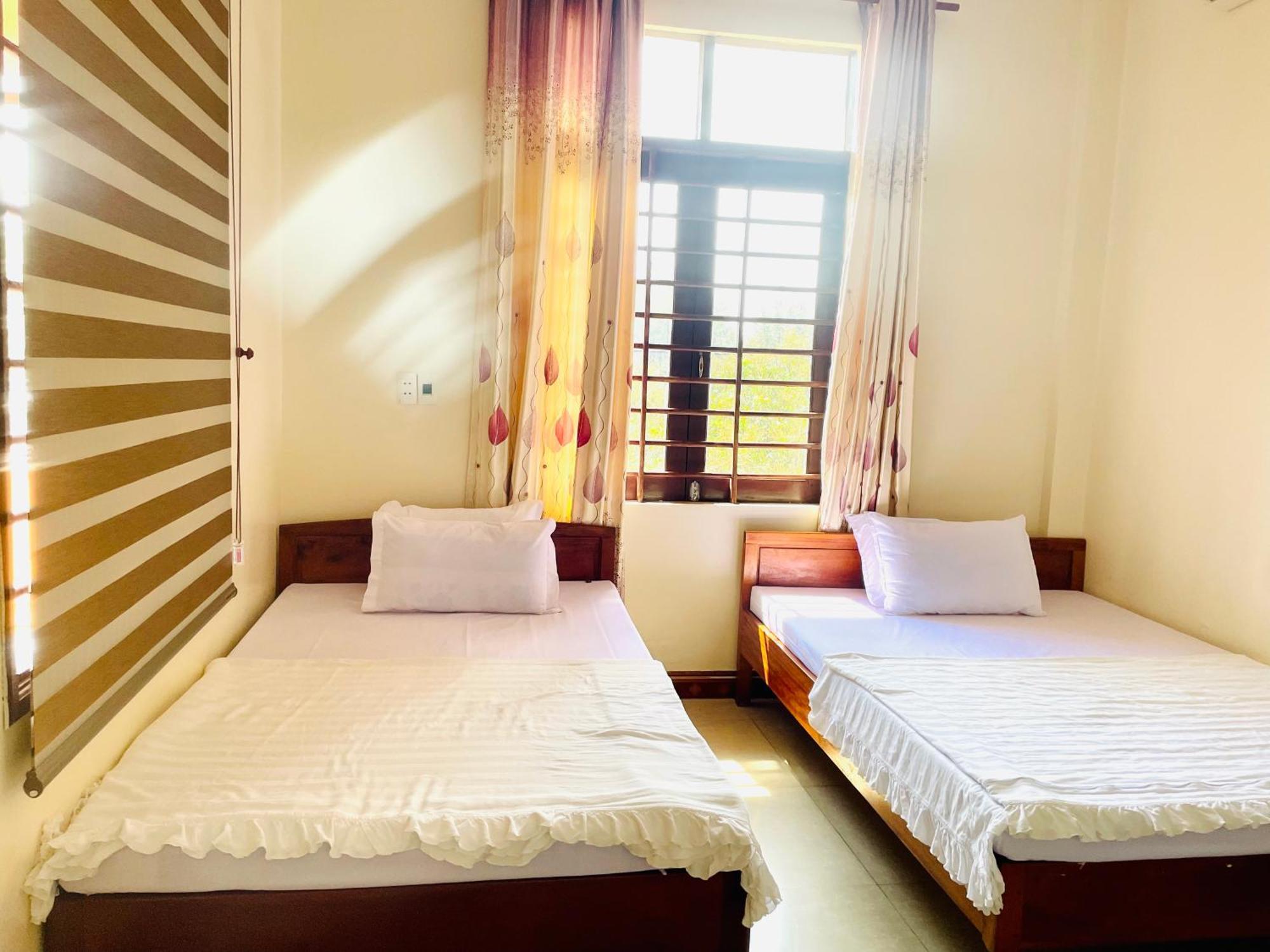 Lam Dao House Bed & Breakfast Dong Hoi Bagian luar foto